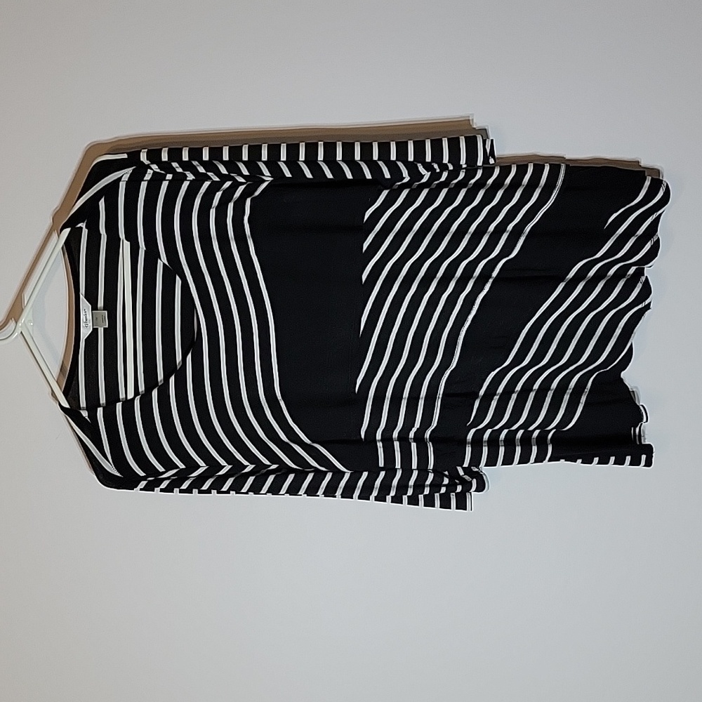 CJ Banks Black & white shirt size 1X